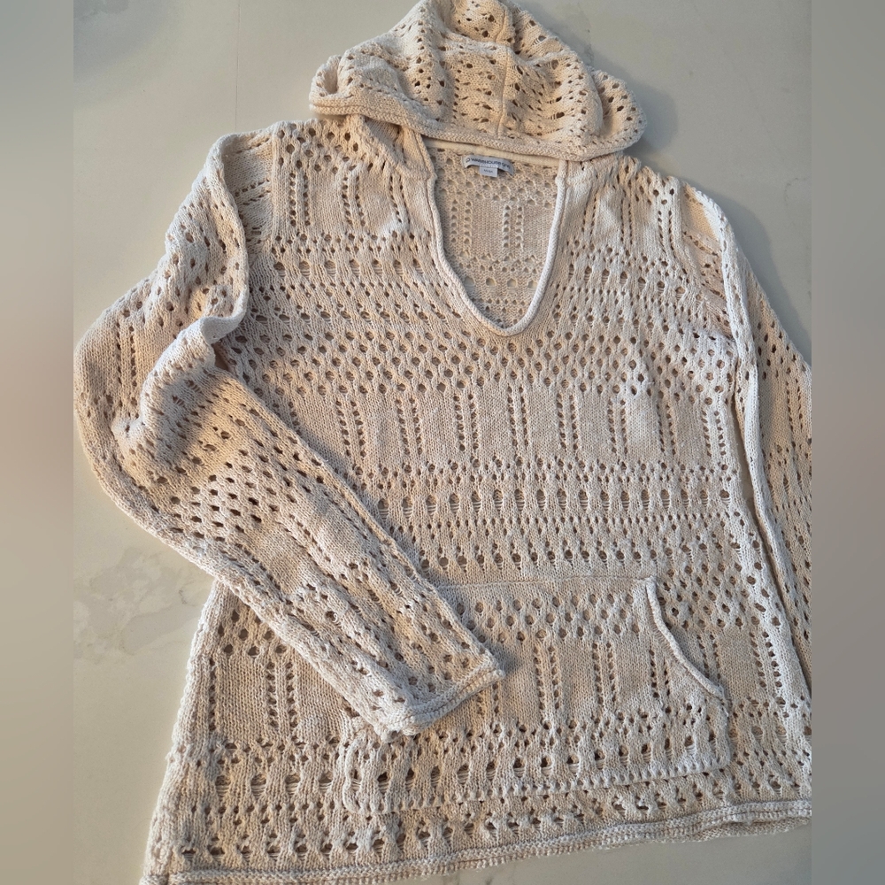 Crochet Hooded V Neck Throw Over Sweater With Kangaroo Pouch